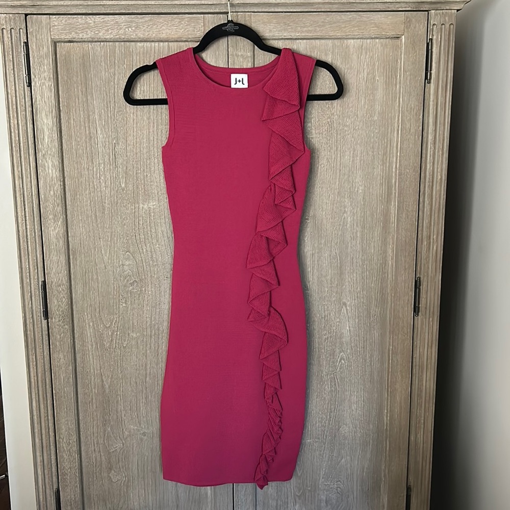 Only worn once. Great dress in the perfect color for spring events.
